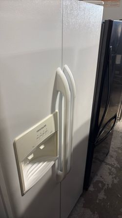Frigidaire Side By Side Refrigerator