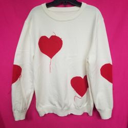 Cute Heart WOMEN'S SWEATER SIZE LARGE