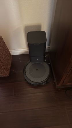 Robot Rooms Self Emptying
