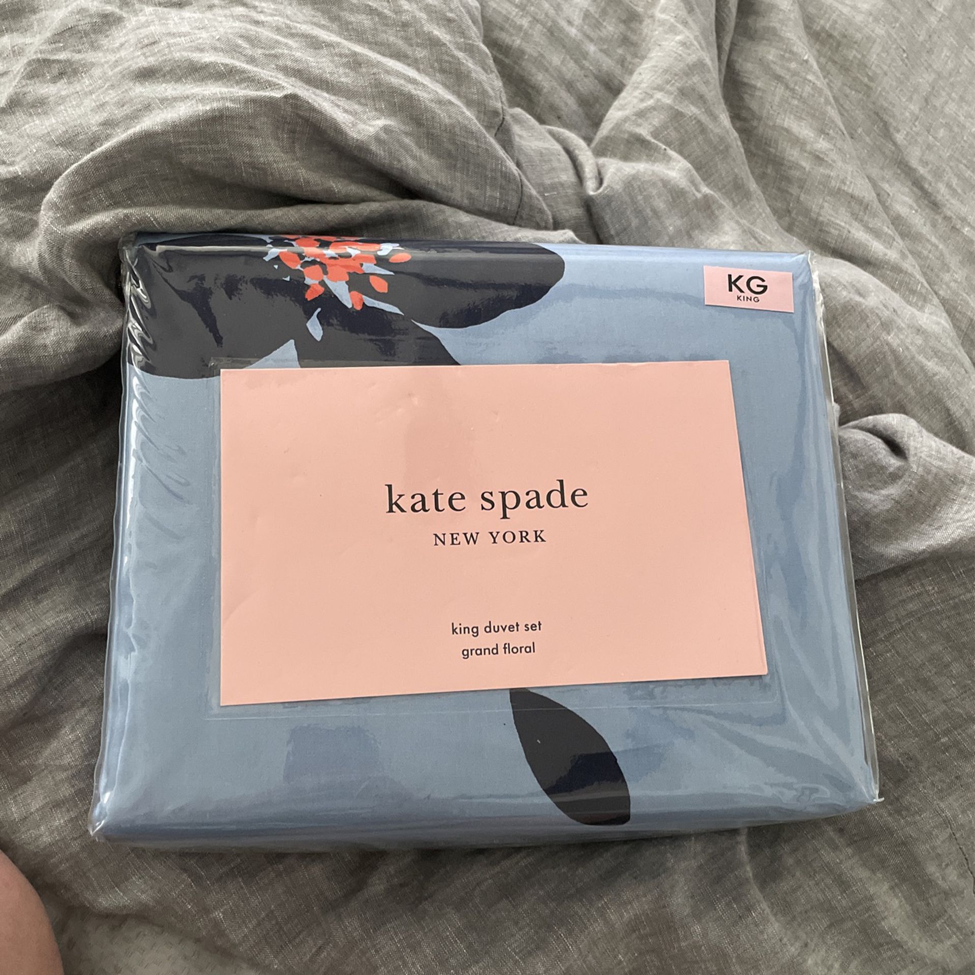New Kate Spade KING Duvet cover for Sale in Pflugerville, TX - OfferUp
