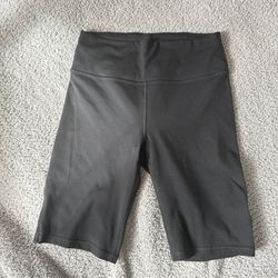 Women's Effortless Support High-Rise Pocketed Bike Shorts 8" black - All In Motion