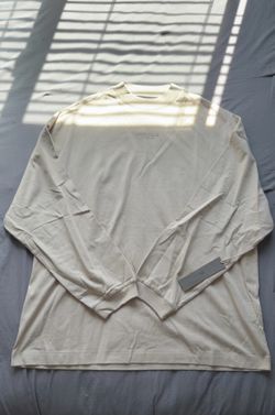 Essentials Long sleeve size small
