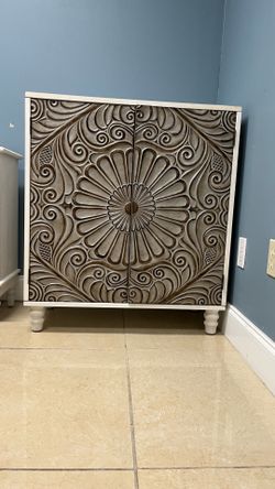 COSIEST solid wood storage cabinet