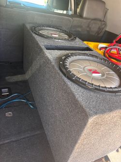 Kicker Dual Subwoofers + Amplifier
