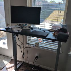 Standing Work Desk $100