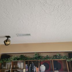 (7) Assorted variety Silk artificial Ivy 7 total 