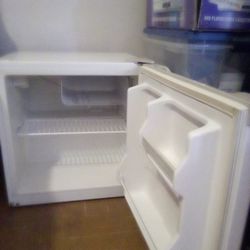 Refrigerator/Mini