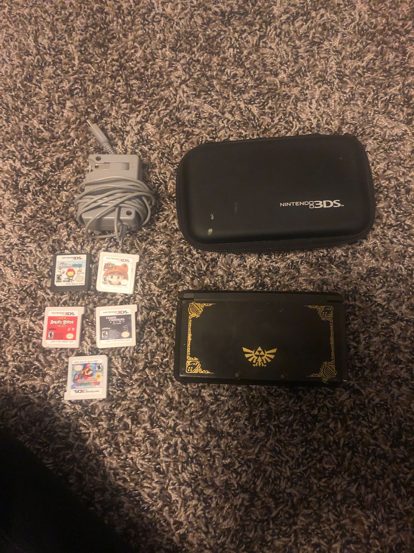 Nintendo 3DS legends of Zelda addition with games and charger and case