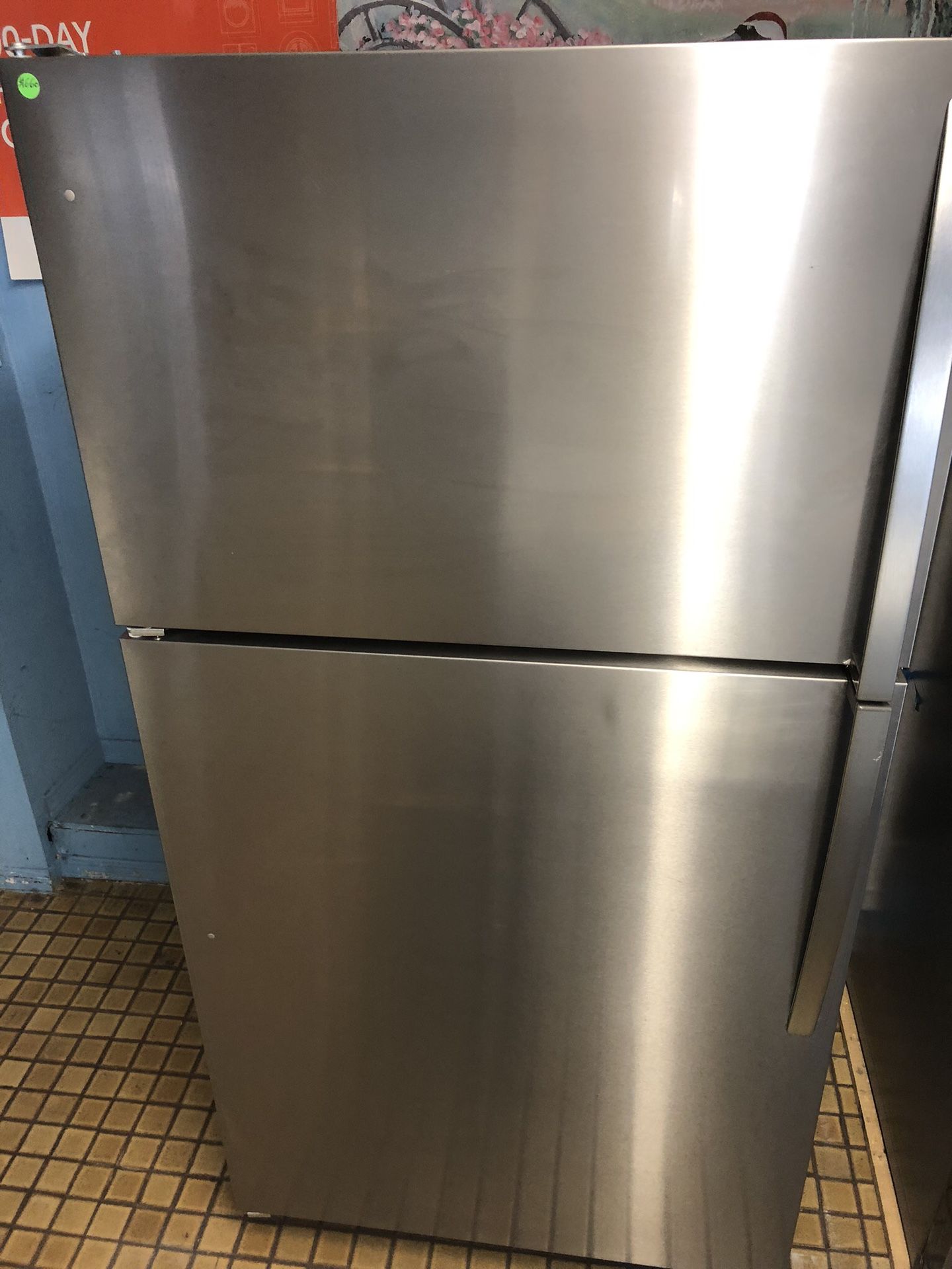 Whirlpool top freezer refrigerator stainless steel