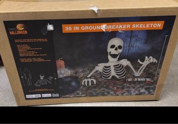 35-Inch Halloween Ground Breaker Skeleton Decoration
