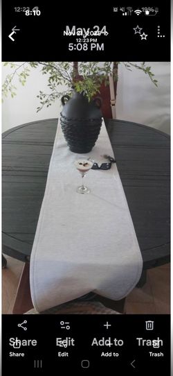 Rustic solid pinewood table fits 4 or6