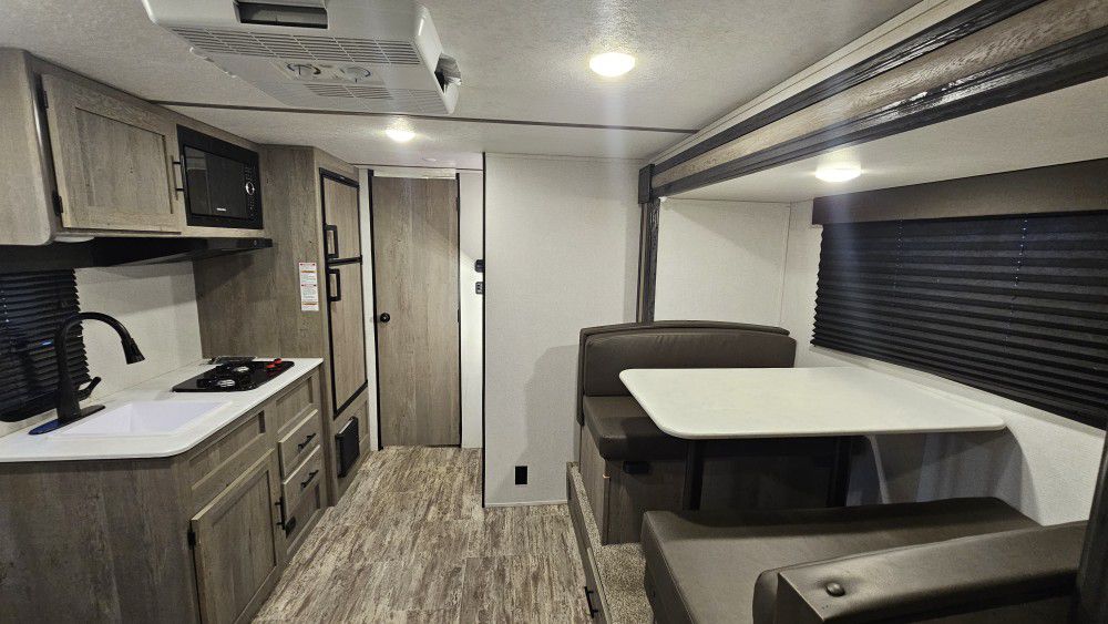 Rv Travel Trailer 17 Pies Con Slide Out 2021