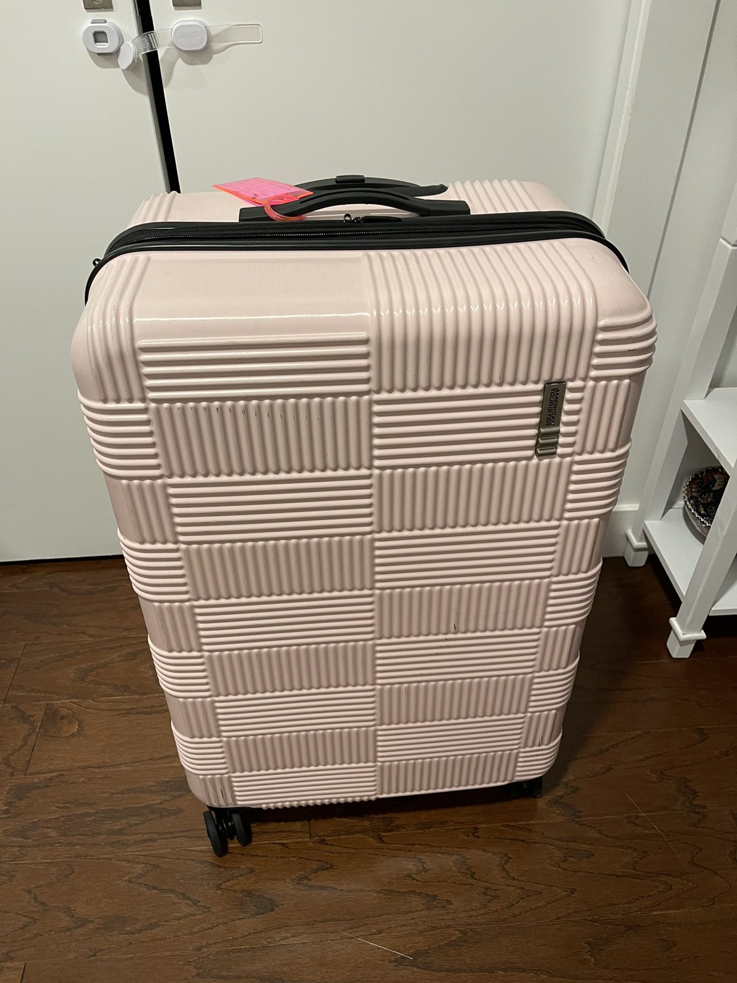 Hardside 28” Suitcase