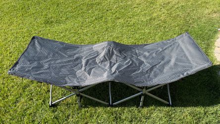 Folding cot