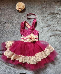 Dance Costume Sequence and lace pink and white w/ flower bow and choker. Great condition. Size 6