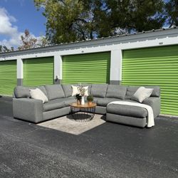 Gray Veronica 4-Piece City Furniture Sectional Couch Sofa (Kevin Charles)