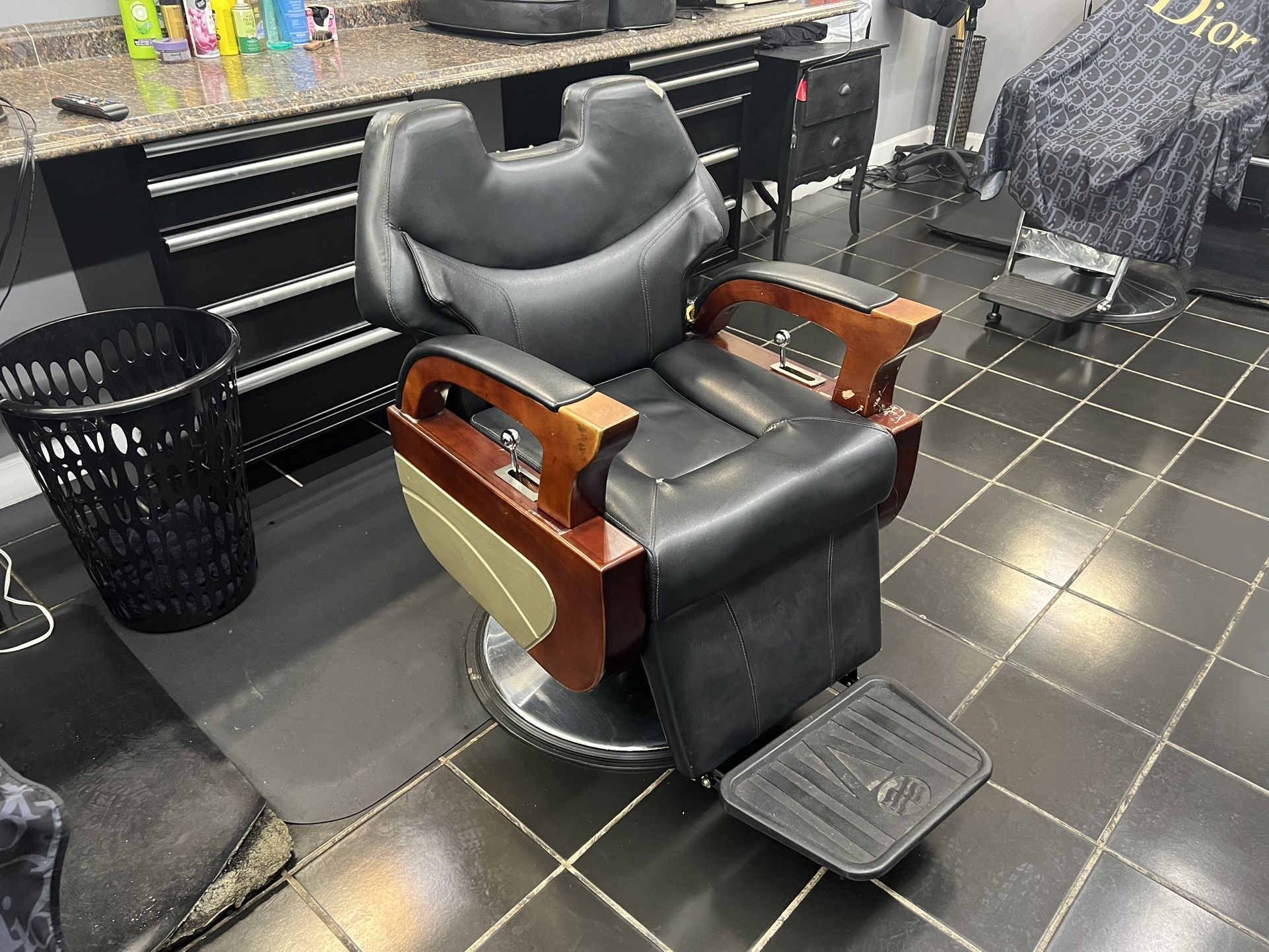 Barber Chair 