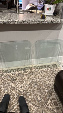 Clear Tempered Glass Panels – Set of 2