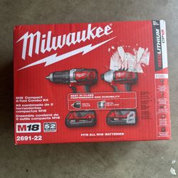 Milwaukee Drill Set