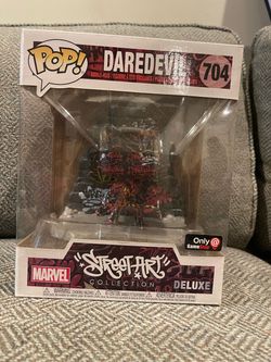 Funko Pop Daredevil #704 Street Art Collection Deluxe