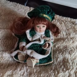 Collection Porcelain Musical Doll 