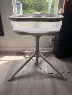 Halo BassiNest Swivel Sleeper