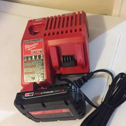 Milwaukee M18 Cordless Charger And Battery 1.5 AH 