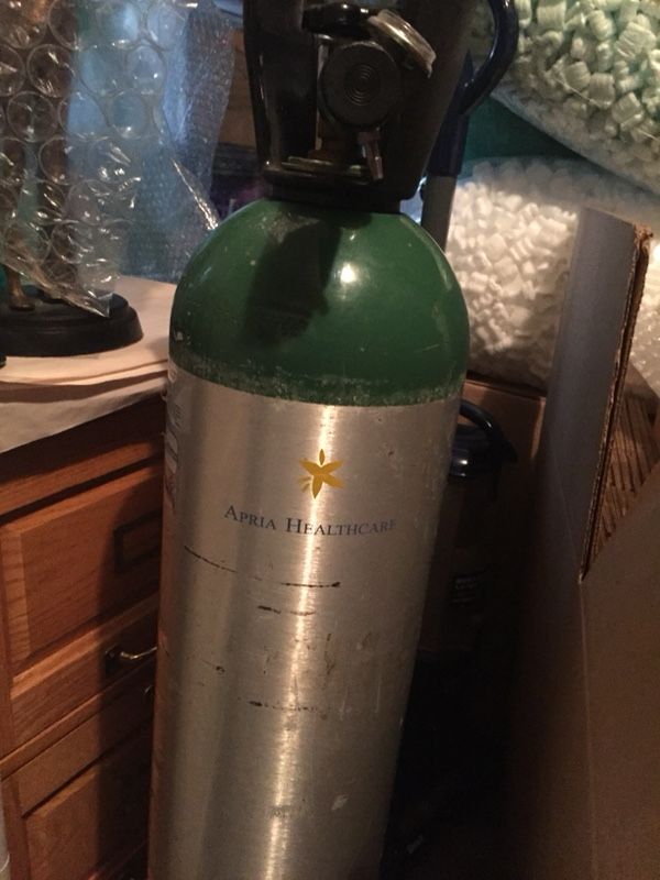 Apria oxygen tank