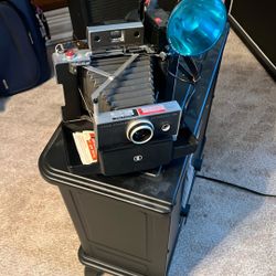 Vintage Polaroid 101 Automatic Camera 