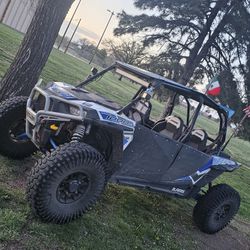 2017 Rzr Xp4 1000 