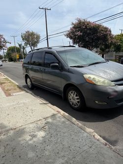 Toyota Sienna Minivan Gray