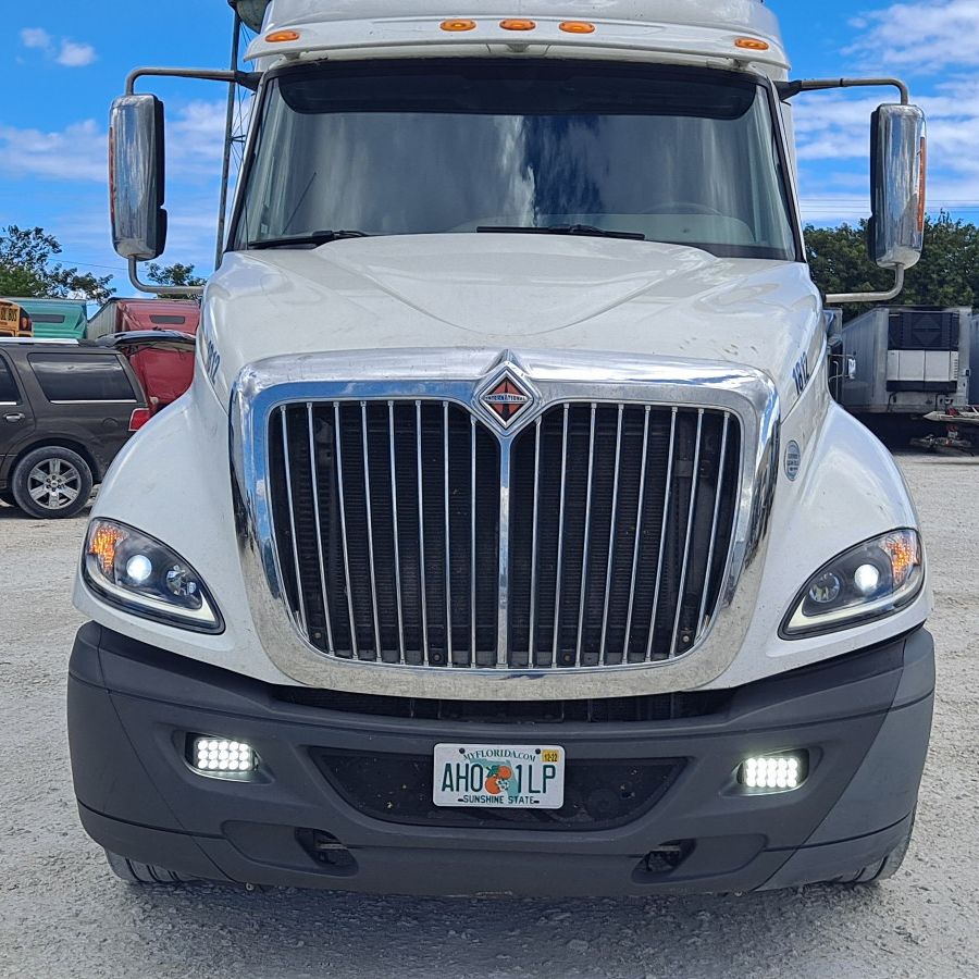 Vendo Camión International Prostar 2013 con Motor Detroit 14 Litros Serie 60