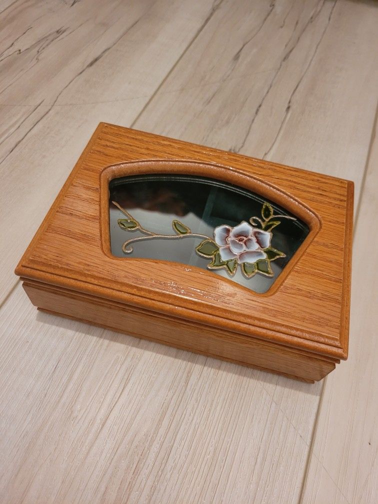 Vintage Wooden Jewelry Box w/ Floral Design