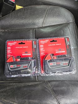 Milwaukee m18 2x5.0ah Batteries