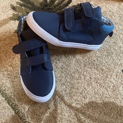 Boys Cat And Jack High tops Size 12 