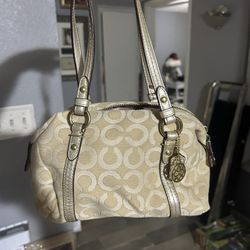 Vintage Coach Bag Excellent Condition 