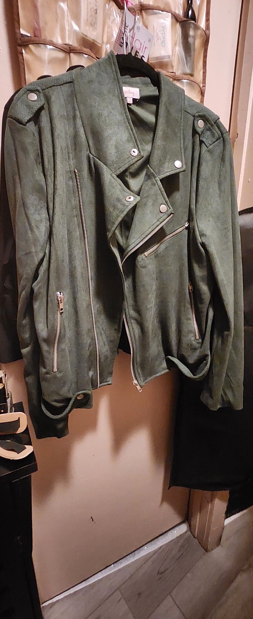 PLUS SIZE FAUX SUEDE MOTO JACKET