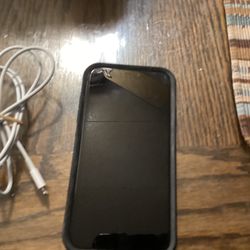 iPhone 11 GB64 With Charger 
