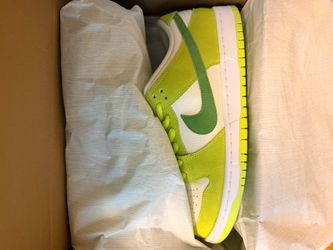 Nike SB Dunk Low - ‘Green Apple’ Size 10.5 Brand New