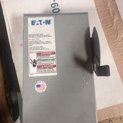 Eaton General Safety Switch 30 Amp 240 Volts DG321URB