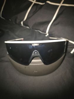 Oakley Metas