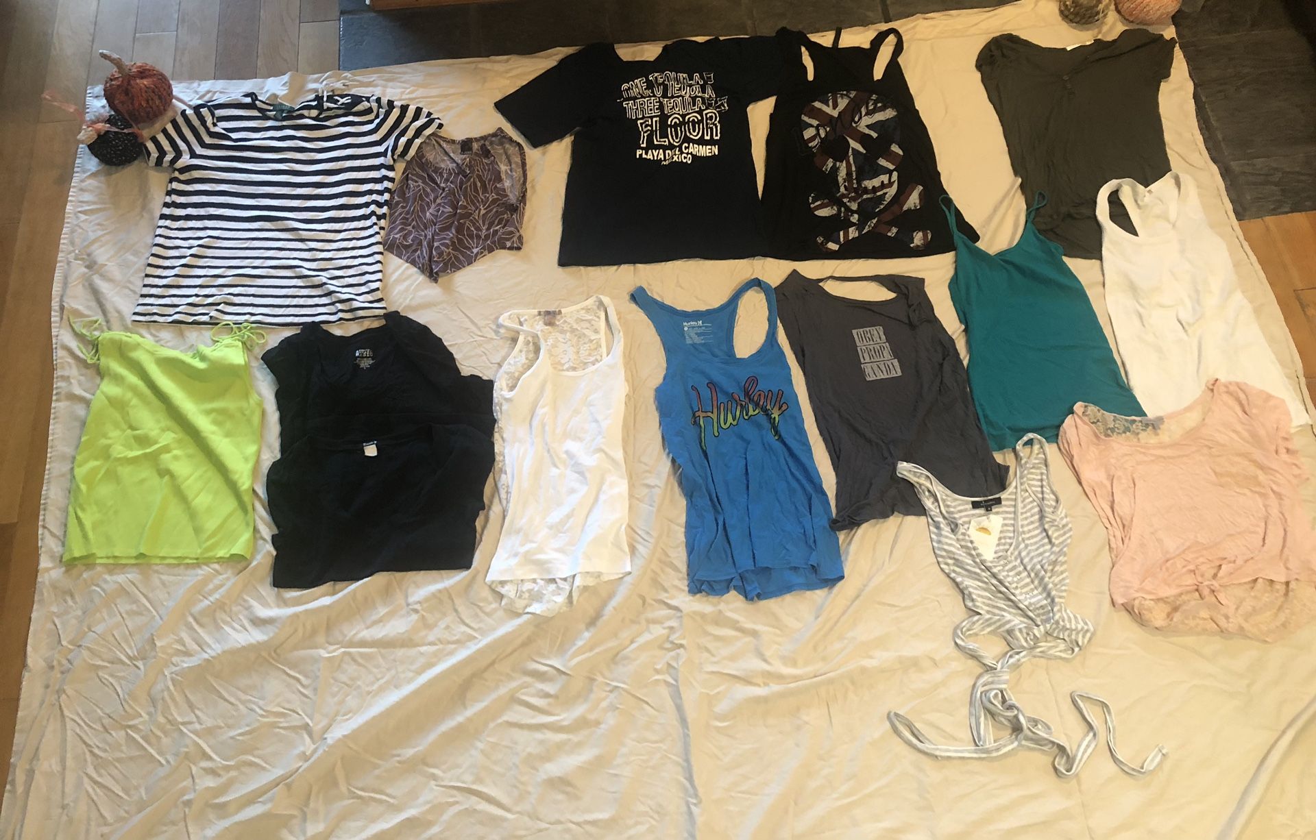 Women’s T-shirt/ Tanks (most size small) New and Used