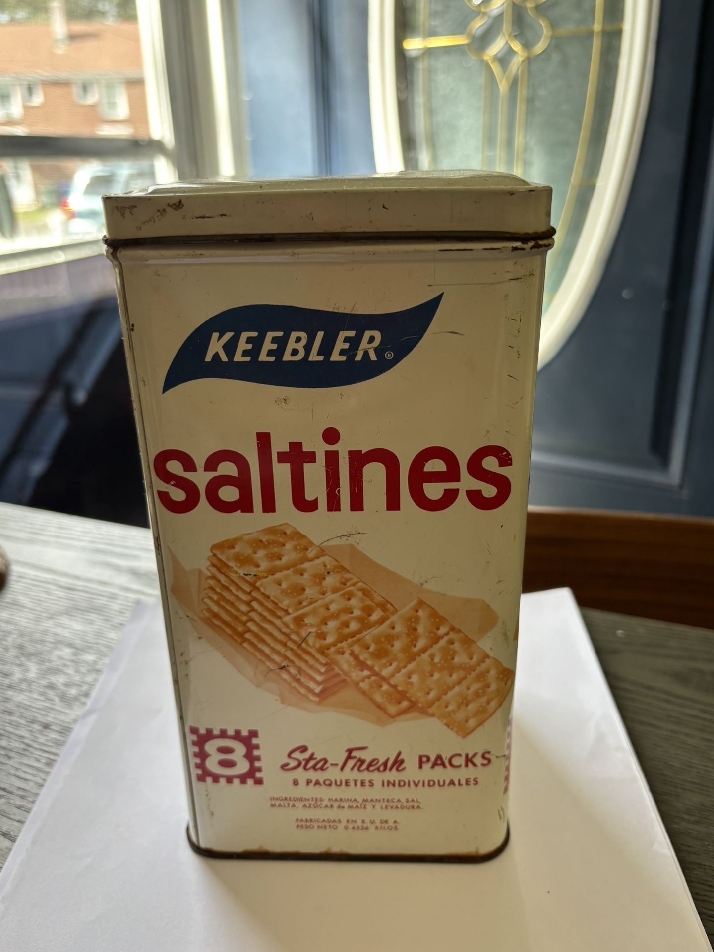 vintage tin can saltines