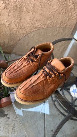 Tan Crocodile Print Leather Lace-Up Shoes