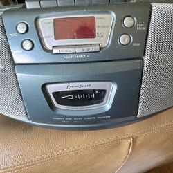 Lenoxx Sound CD-102 Boombox CD Cassette Radio Stereo System 