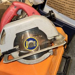 Milwaukee circular saw with case