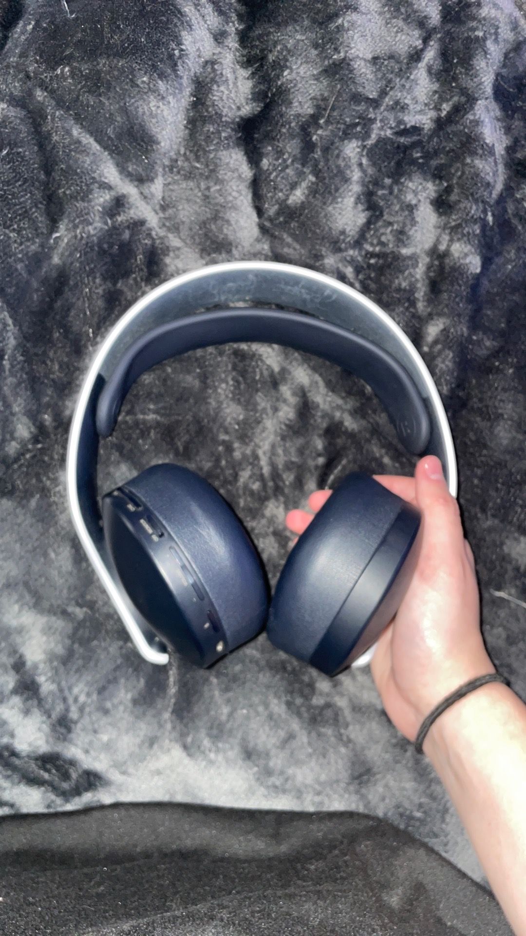 Wireless PlayStation headphones