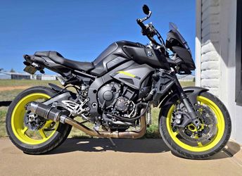 2018 yamaha mt10 motorcycle