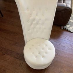  Accent Chair Or Vanity Chair 