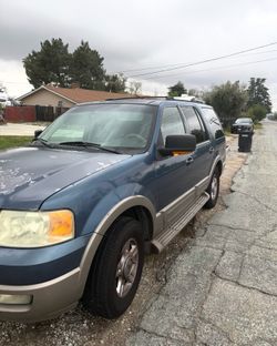 2004 Ford Expedition